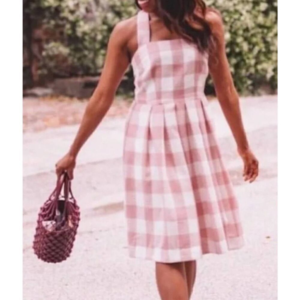 Gal meets glam Polly dress pink and white gingham dress size 4